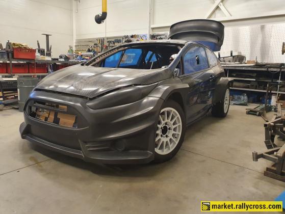 Ford Fiesta RX Supercar bodyshell + suspension