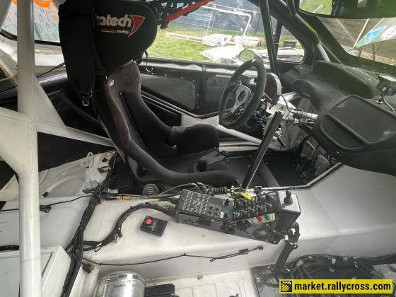 Peugote 208 supercar