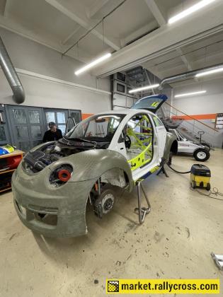 For sale one and only VW new Beetle RSI cup edition car in the world which is suitable for Rallycross/autocross, hill climb and circuit racing. Chassi
